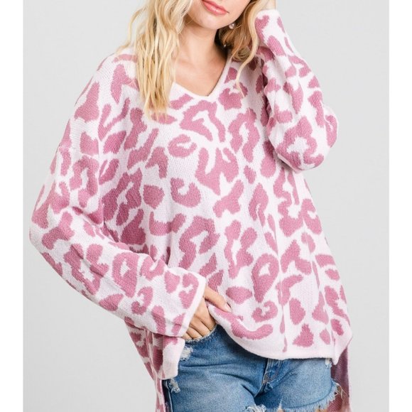 JODIFL Sweaters - NWT Jodifl Light Pink And Mauve Leopard Print Sweater